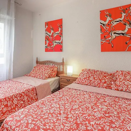 Apartment 3 Bedroom In